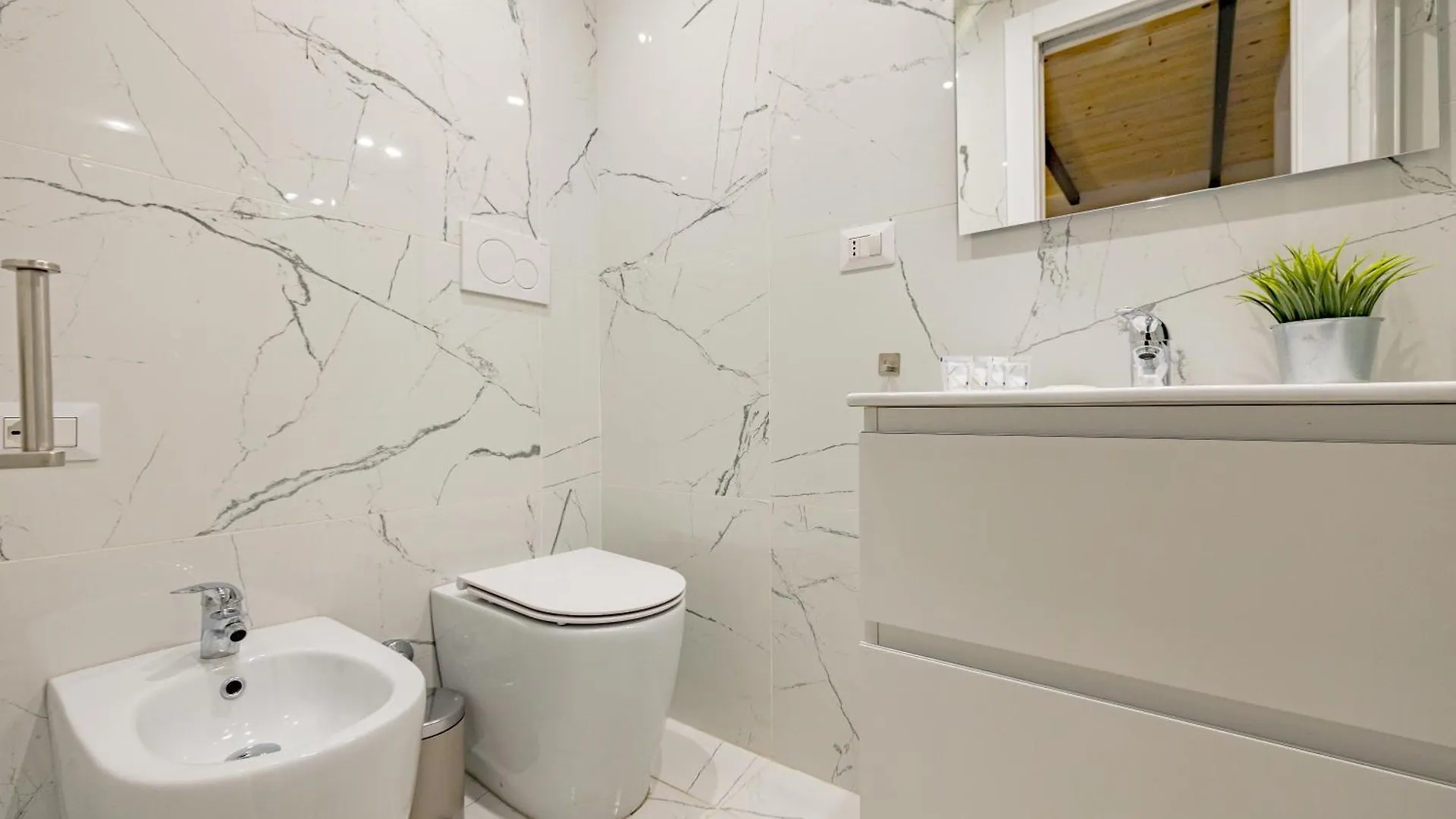 2Cli19 -Duomo-Loreto - Elegant - Central Milan